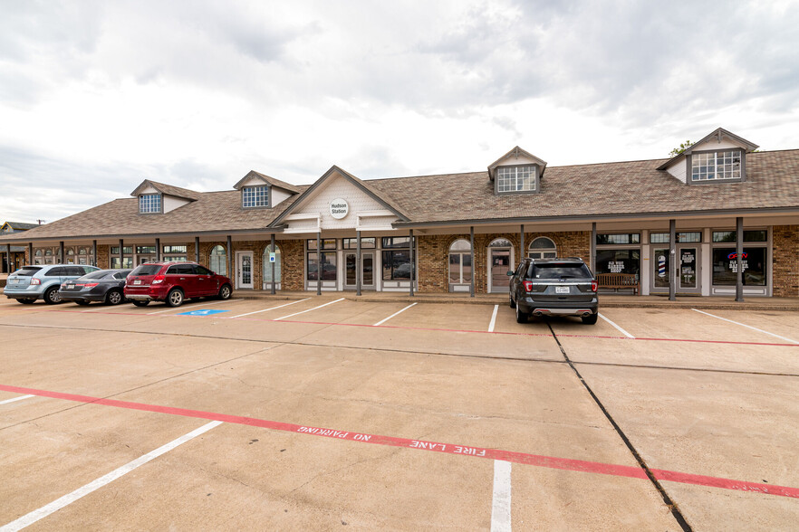 310 N Main St, Keller, TX en alquiler - Foto del edificio - Imagen 1 de 14