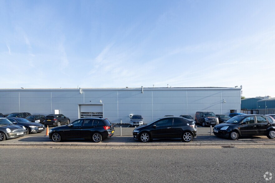 9C Chester Rd, Borehamwood en alquiler - Foto del edificio - Imagen 2 de 3