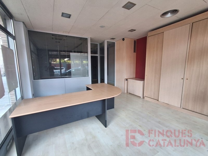 Carrer Castell de Perelada, 18, Girona, GER 17003 - Unidad Pt 02 -  - Foto del interior - Image 2 of 13