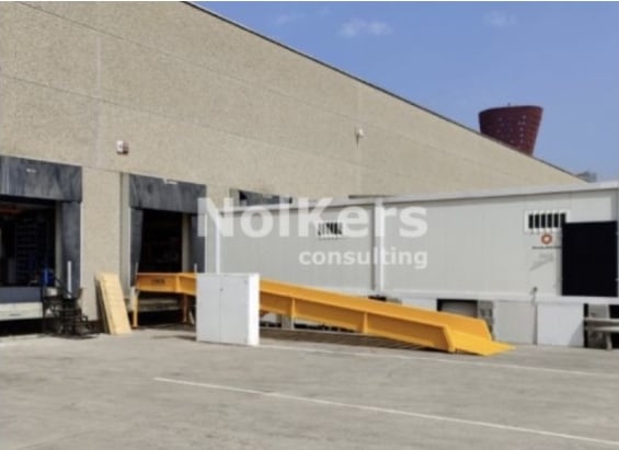 Nave en L'Hospitalet de Llobregat, Barcelona en alquiler - Foto del edificio - Imagen 2 de 7