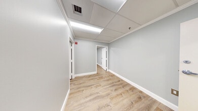 7777 Leesburg Pike, Falls Church, VA en alquiler Foto del interior- Imagen 2 de 4