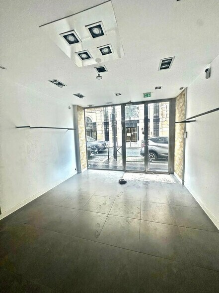 Local en Paris en alquiler - Foto del interior - Imagen 2 de 4