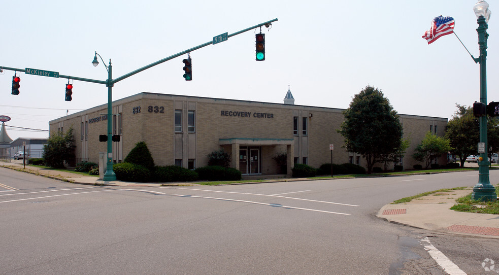 832 Mckinley Ave NW, Canton, OH en alquiler - Foto del edificio - Imagen 1 de 1