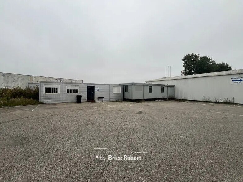 Oficina en Saint-Priest en alquiler - Foto del edificio - Imagen 3 de 5