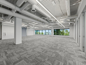 611 Anton Blvd, Costa Mesa, CA en alquiler Foto del interior- Imagen 2 de 11