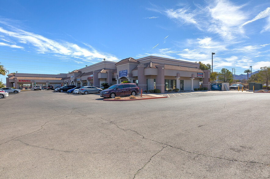 565 Marks St, Henderson, NV en alquiler - Foto del edificio - Imagen 2 de 30