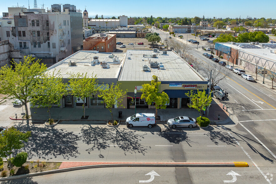 2025 Chester Ave, Bakersfield, CA en alquiler - Foto del edificio - Imagen 3 de 22