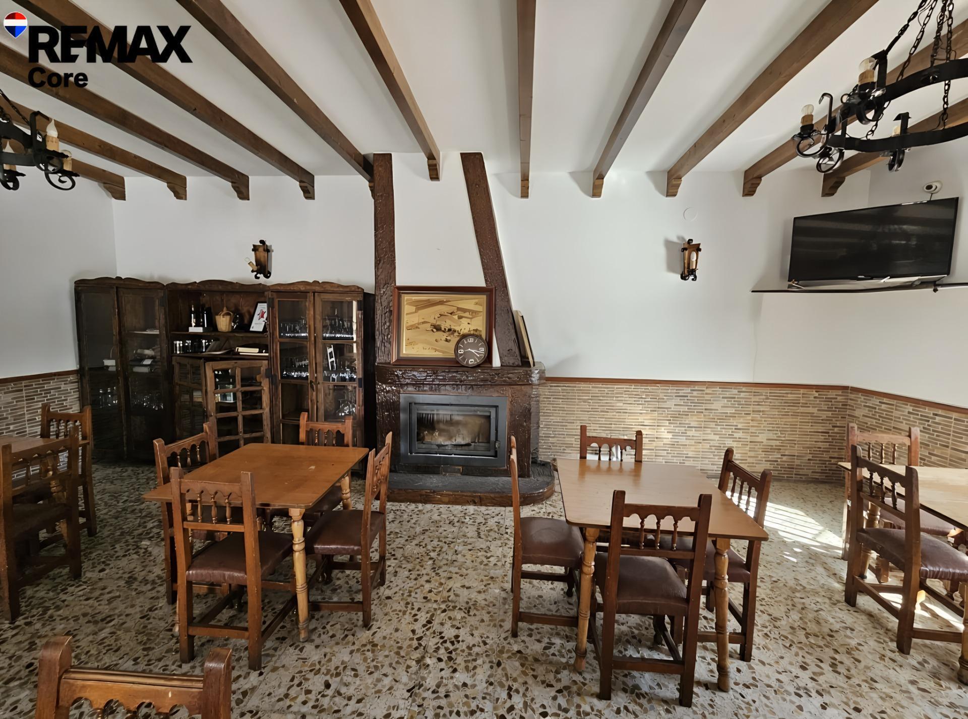 Local en Almoharín en venta Foto del edificio- Imagen 1 de 45