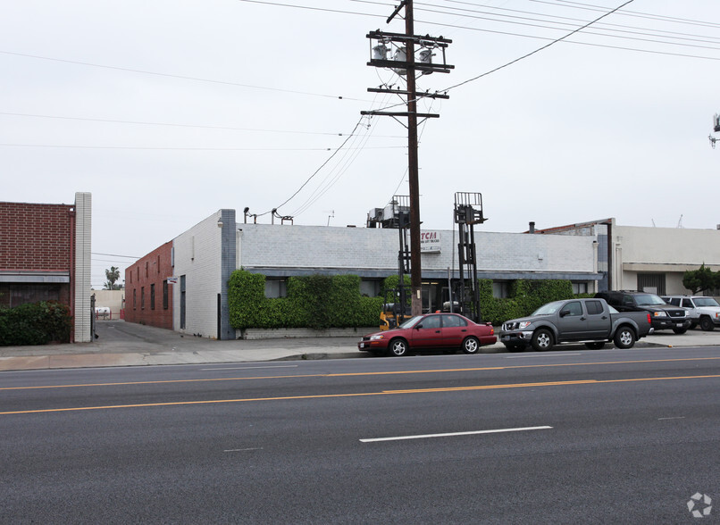 8111 Lankershim Blvd, North Hollywood, CA en alquiler - Foto principal - Imagen 1 de 2