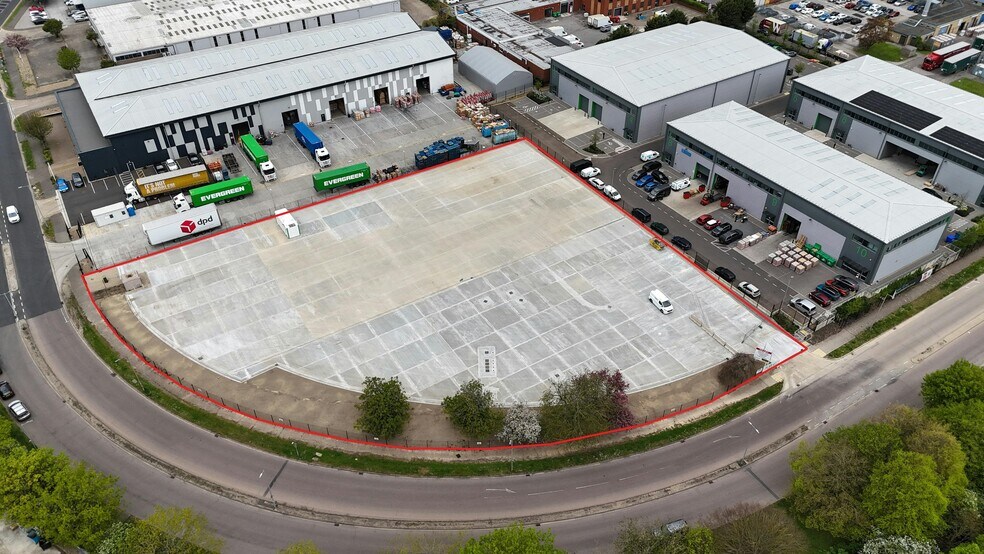 16 Freebournes Rd, Witham en alquiler - Foto del edificio - Imagen 1 de 10