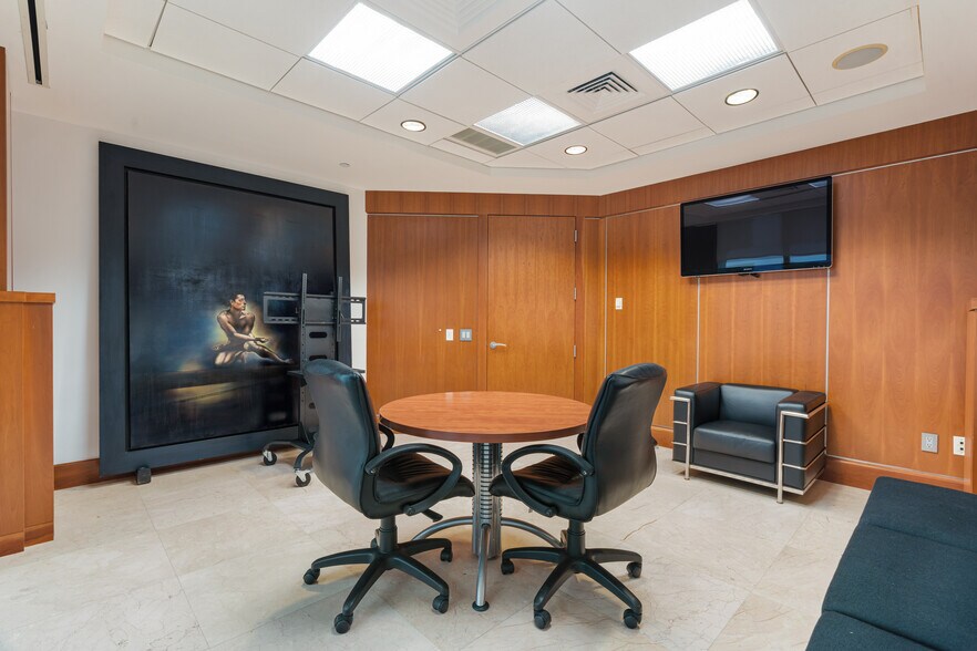 1110 Brickell Ave, Miami, FL en venta - Foto del interior - Imagen 3 de 51