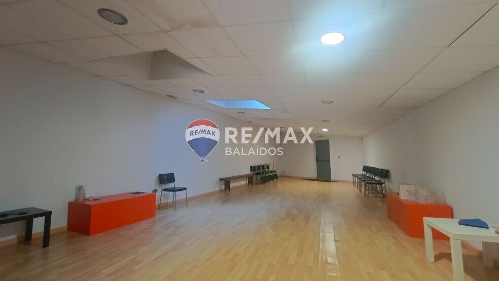 Local en Vigo, Pontevedra en venta - Foto del edificio - Imagen 2 de 31