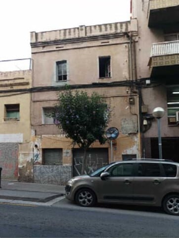 Carrer de Calderón de la Barca, 40, Badalona, Barcelona en venta - Foto del edificio - Imagen 2 de 3