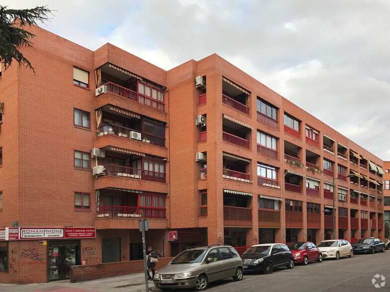 Calle de Begoña, 2, Coslada, Madrid en alquiler - Foto del edificio - Imagen 2 de 2