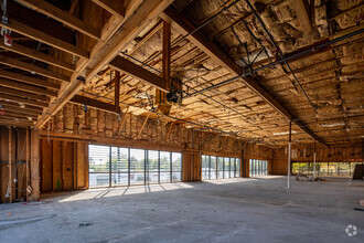 19500-19510 Ventura Blvd, Tarzana, CA en venta Foto del interior- Imagen 2 de 3