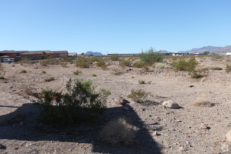 Lake Mead Pky, Henderson, NV en alquiler - Foto principal - Imagen 1 de 7