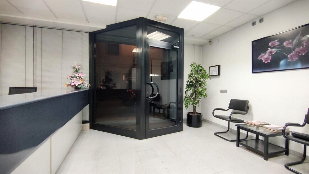 Edificio residencial en Rubí, Barcelona en venta - Foto del interior - Imagen 3 de 13