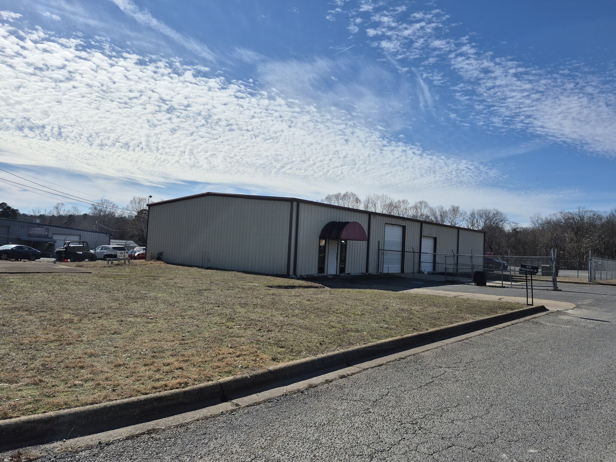 Cooper Creek Industrial Park cartera de 3 inmuebles en venta en LoopNet.es Foto del edificio- Imagen 1 de 4