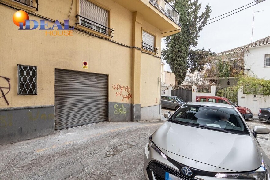 Local en Granada, Granada en venta - Foto del edificio - Imagen 2 de 12