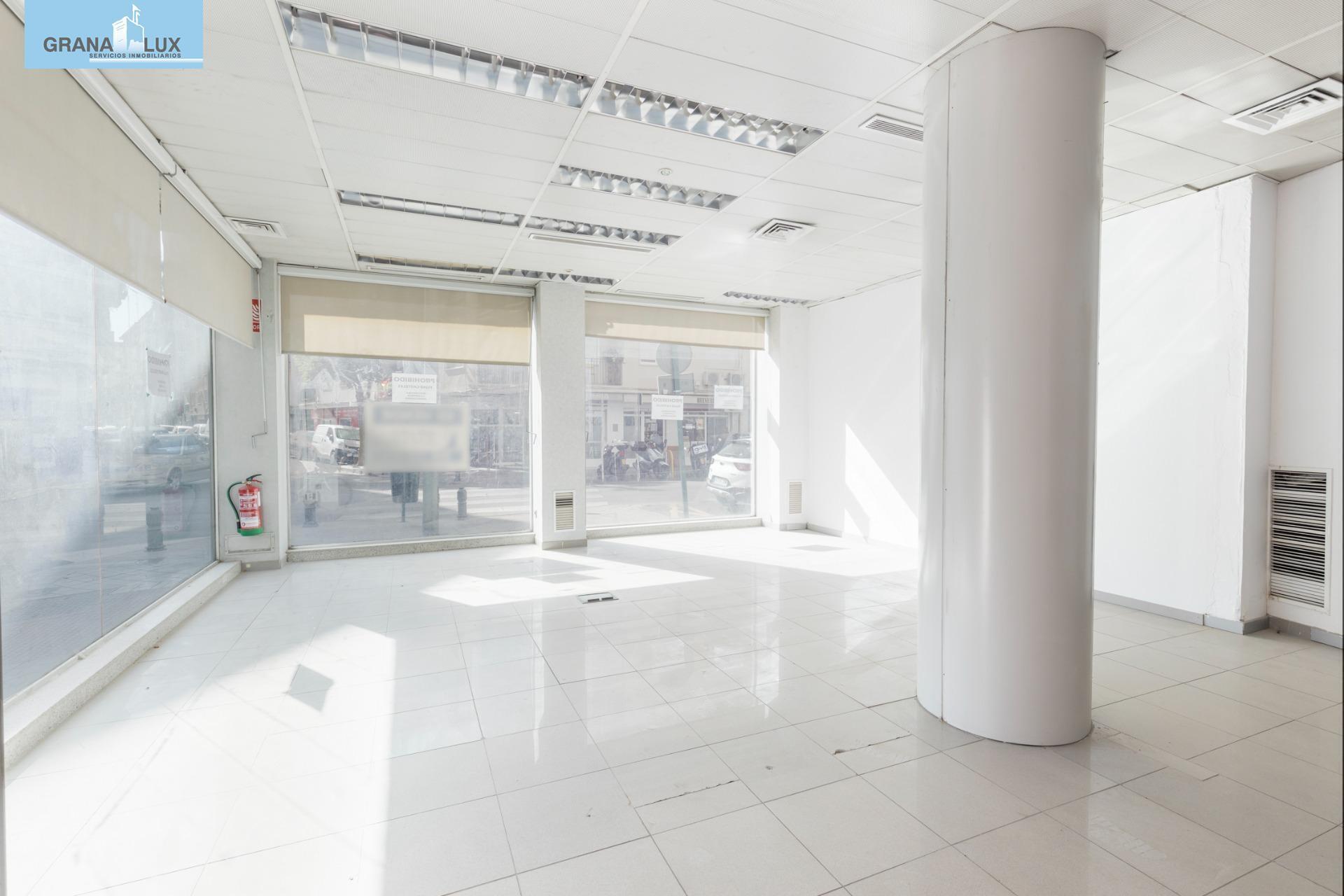 Local en Granada en venta Foto del interior- Imagen 1 de 26