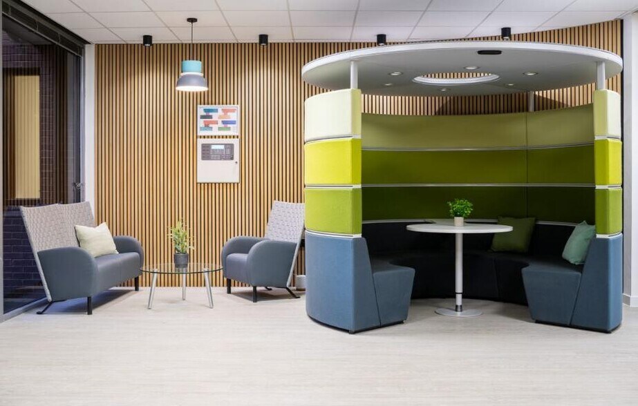 2 Coal Rd, Leeds en alquiler - Foto del edificio - Imagen 3 de 4