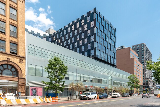 Más detalles de 159 E 125th St, New York, NY - Local en alquiler