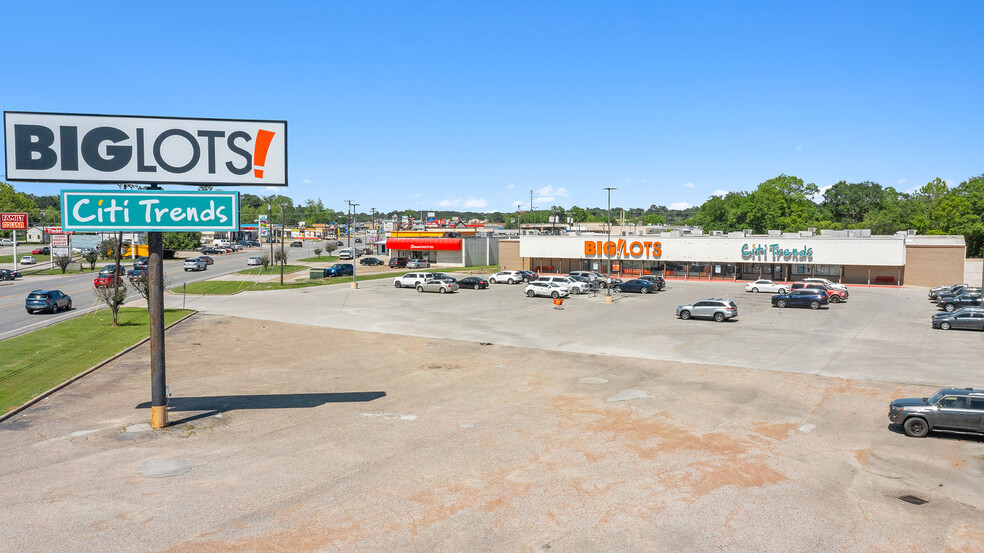 809 S Timberland Dr, Lufkin, TX en alquiler - Foto del edificio - Imagen 2 de 5