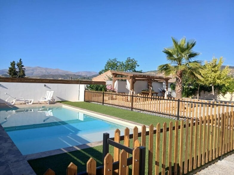 Hotel y hospedaje en Arenas del Rey, Granada en venta - Foto del edificio - Imagen 3 de 50