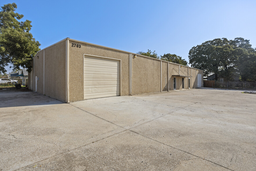 2703 Marshall St, Fort Worth, TX en alquiler - Foto del edificio - Imagen 2 de 7