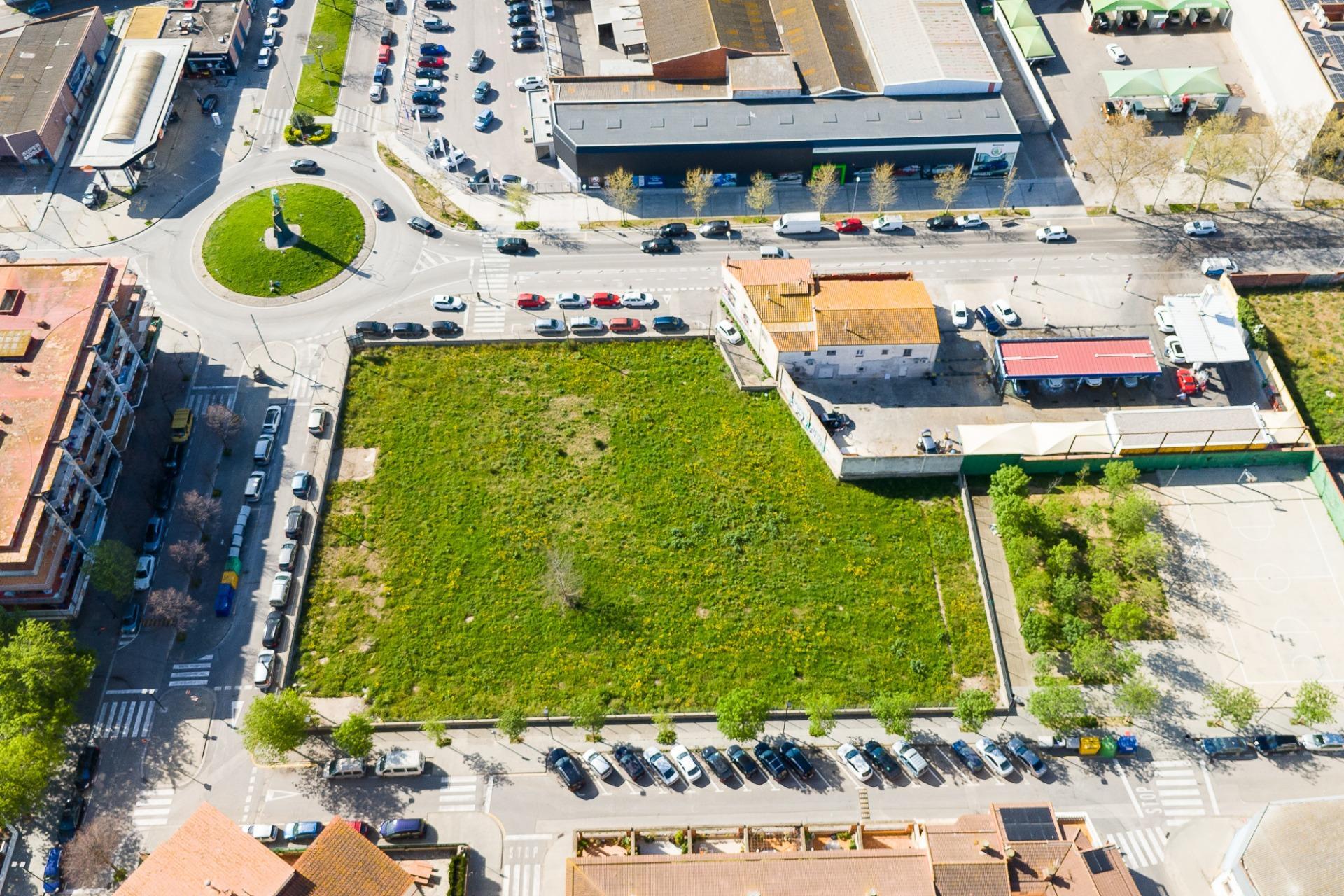 Terreno en Figueres, Gerona en venta Foto del edificio- Imagen 1 de 6