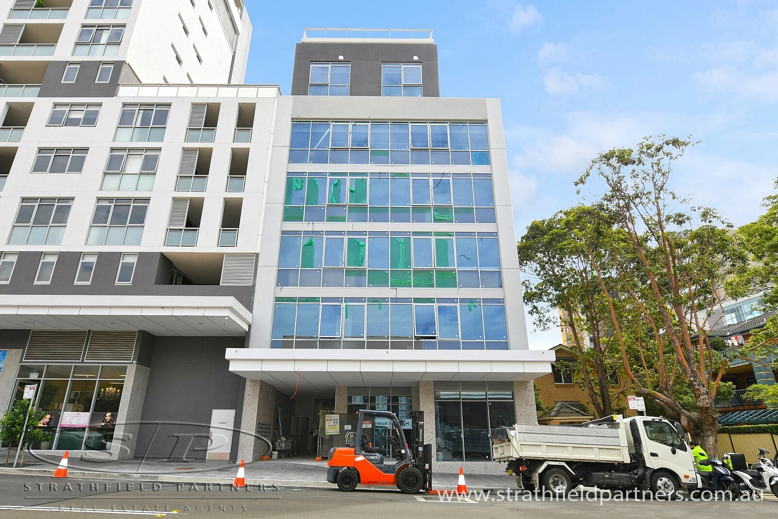 13 Harrow Rd, Auburn en alquiler Foto principal- Imagen 1 de 2