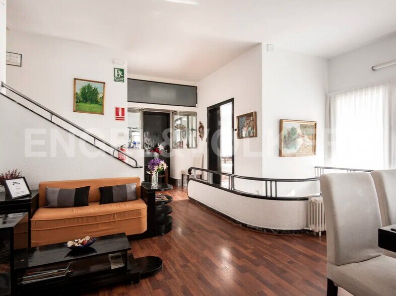 Hotel y hospedaje en Barcelona, Barcelona en venta - Foto del edificio - Imagen 3 de 9