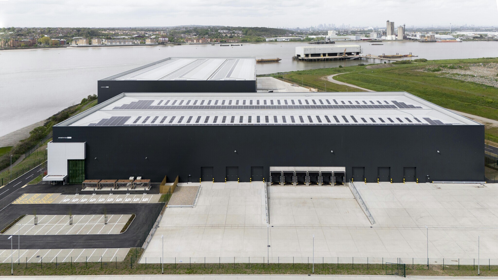 Coldharbour Ln, Rainham en venta Foto principal- Imagen 1 de 10