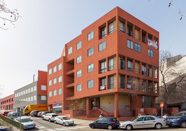 Más detalles de Calle San Romualdo, 12-14, Madrid - Coworking en alquiler