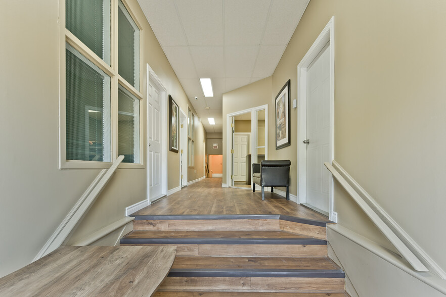 716-718 Rue Short, Sherbrooke, QC en venta - Foto del interior - Imagen 2 de 4