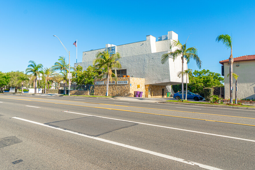 3626 E Pacific Coast Hwy, Long Beach, CA en venta - Foto del edificio - Imagen 3 de 10