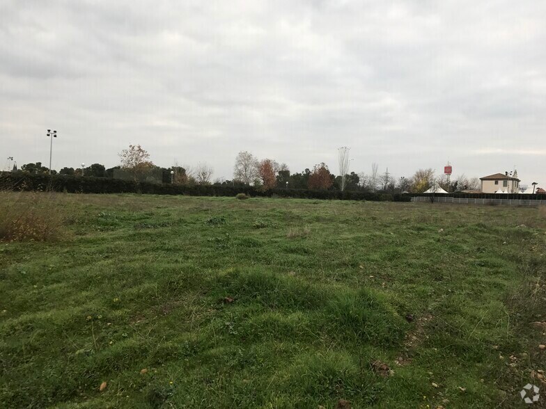 Calle Honduras, 28 P, Alcalá de Henares, Madrid en alquiler - Foto del edificio - Imagen 3 de 3