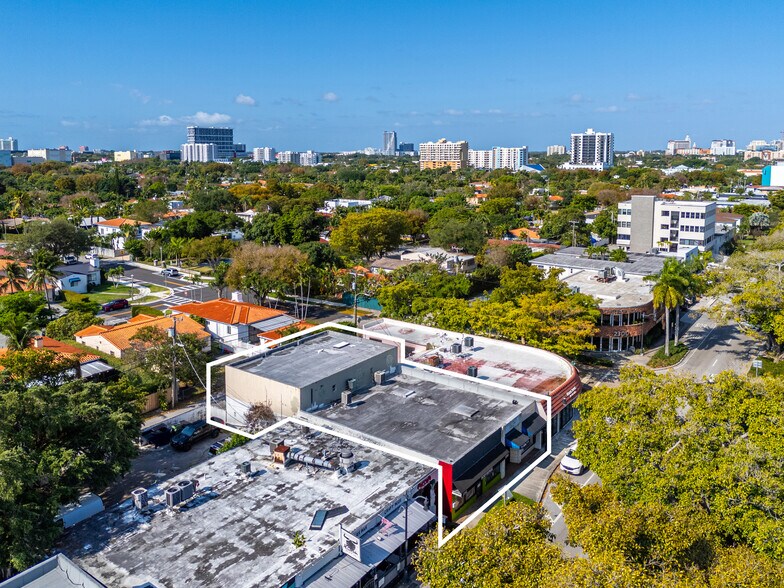 2292 SW 22nd St, Miami, FL en venta - Foto del edificio - Imagen 3 de 20