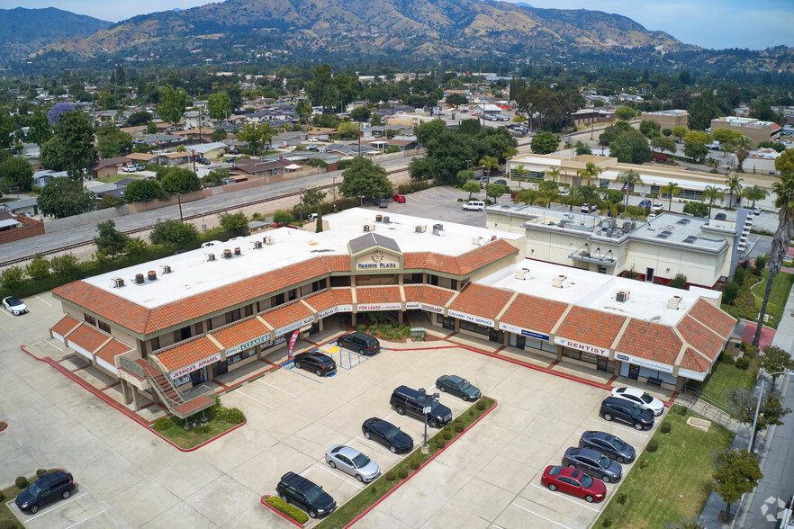 1135 Route 66, Glendora, CA en alquiler - Vista aérea - Imagen 3 de 32