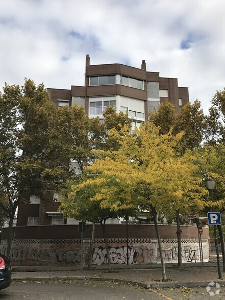 Calle Luis Braille, 8, Coslada, Madrid en venta - Foto del edificio - Imagen 2 de 2