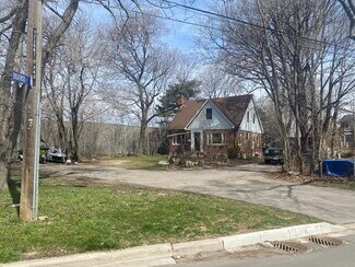 Más detalles de 36 Marquette Av & 1 Brightwood St, Toronto, ON - Terreno en venta