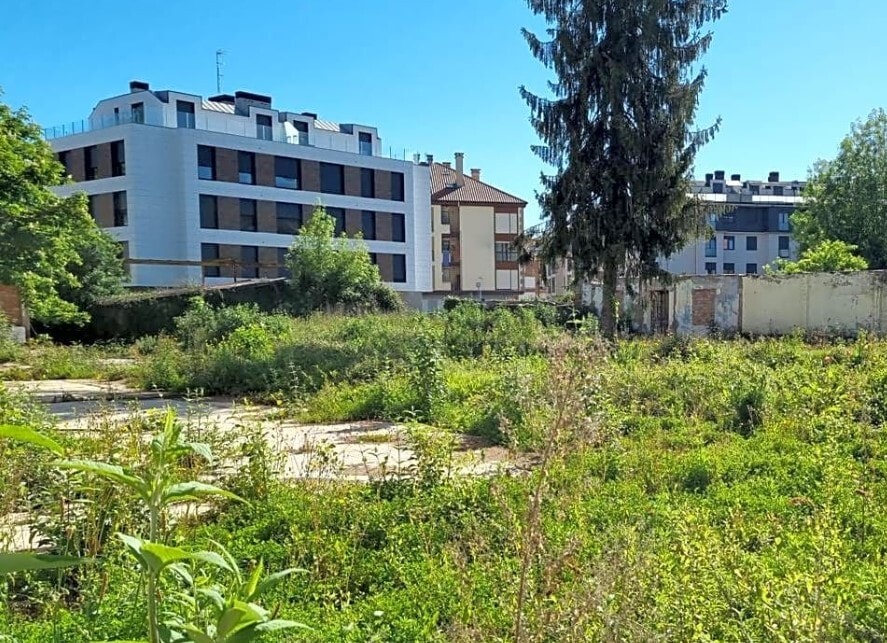 Avenida Santiago Galas, 23, Cabezón de la Sal, Cantabria en venta Otros- Imagen 1 de 6