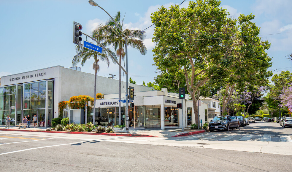 8618-8620 Melrose Ave, Los Angeles, CA en alquiler - Foto del edificio - Imagen 2 de 17