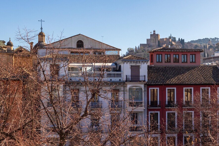 en Granada en venta - Foto del edificio - Imagen 2 de 50