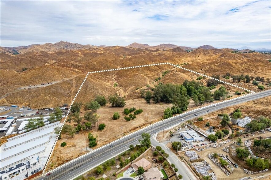 28365 State Highway 74, Perris, CA en venta - Foto principal - Imagen 1 de 1