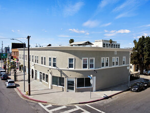 2153-2173 W Washington Blvd, Los Angeles, CA en alquiler Foto del edificio- Imagen 1 de 6