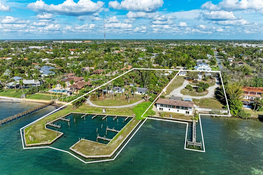 1645 Bayshore Rd, Nokomis, FL en venta - Foto principal - Imagen 1 de 23