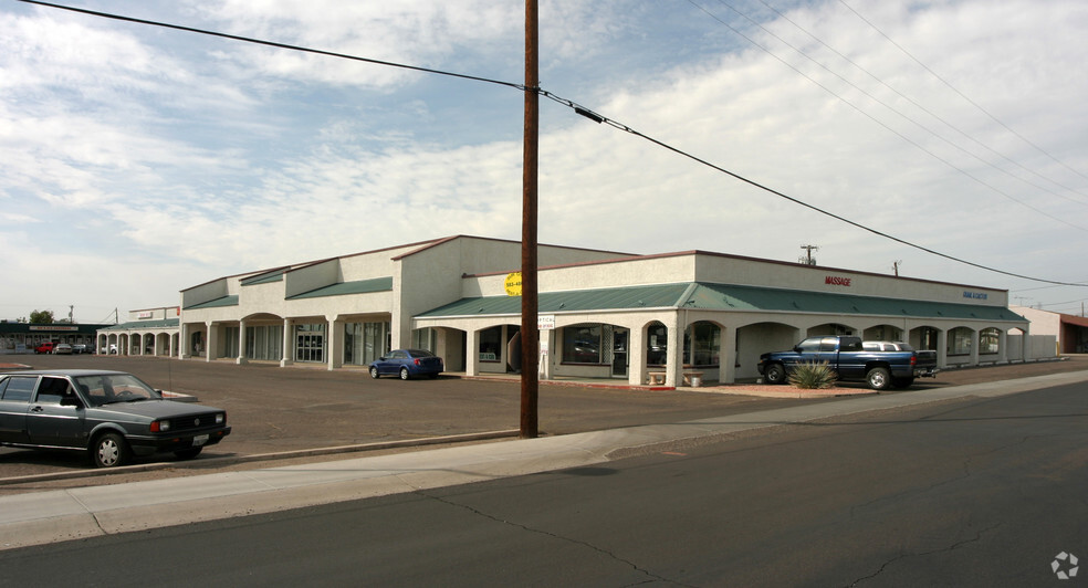 11125-11169 W Alabama Ave, Youngtown, AZ en alquiler - Foto del edificio - Imagen 3 de 4