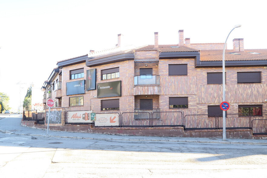 Calle del Nueve, 9, El Escorial, Madrid en venta - Foto del edificio - Imagen 2 de 2