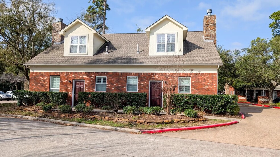 7 Grogans Park Dr, Spring, TX en venta - Foto del edificio - Imagen 2 de 10